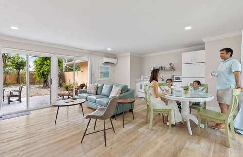 Sanibel Cabaña | El Lovebird duerme 3! Gran valor en Sanibel a pie de restaurantes, tiendas y el histórico faro de East End