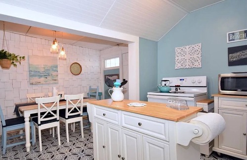 Onset Cabaña | The Lucky Gull Cottage at Onset,Stay Lucky by the Bay Four Bedroom Cottage