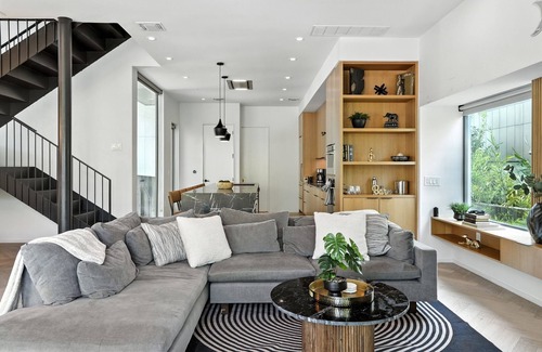 Bouldin Casa | The Lunith Retreat, House and ADU