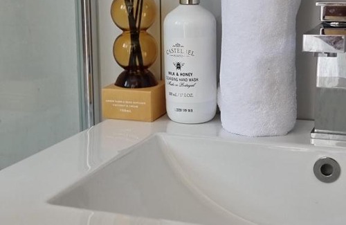 Loganlea Apartamento | The Lux Guest House