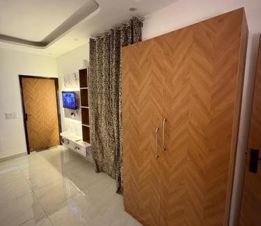Gurugram Apartamento | The Luxury Nest