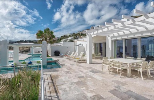 Oyster Pond Apartamento | The Luxury Villa