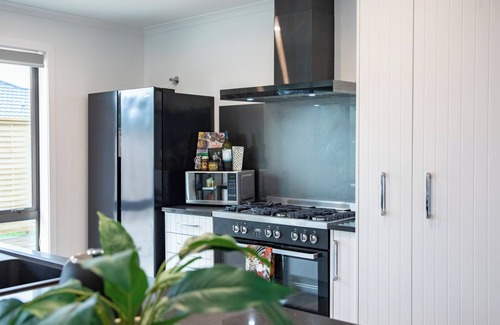 Carterton Casa | The Mackinnon