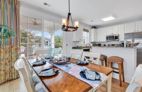 Windy Hill Casa | The Madeira: Beach + Barefoot Landing + Pools!