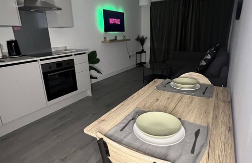 Hemel Hempstead Apartamento | Apartamento-Moderno-Baño Privado-Balcón