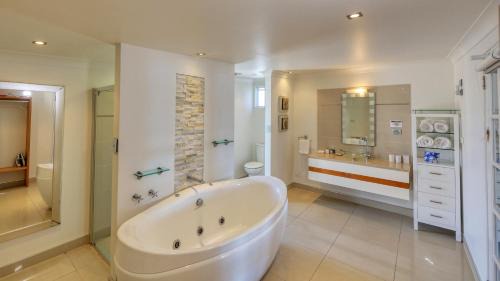 Penguin Hotel | The Madsen Boutique Hotel