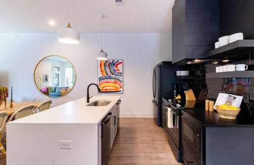 Germantown Casa | The Magnolia - AvantStay | Group Travel, Sleeps 36