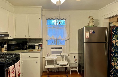 Stanardsville Casa | The Magnolia Manor House