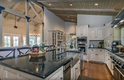 Santa Ynez Casa | The Magnolia Manor :: Picturesque French Wine Country Estate - Great Location!