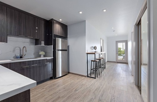 Portlock Casa | The Makai Manor - Beautiful Newly Built Spacious Home
