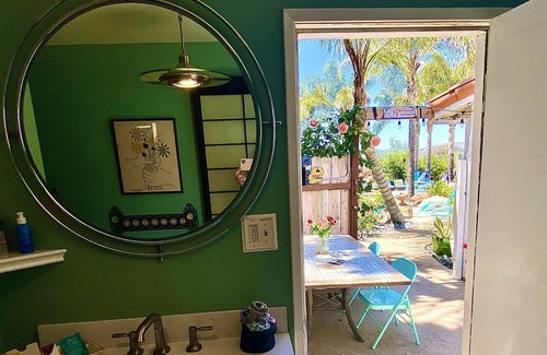 Calabasas Cabaña | The Malibu Retreat Guest House