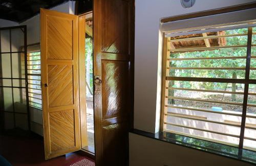 Kumaranalloor Casa | The Mana-Heritage stay - Chengazhimattam Mana