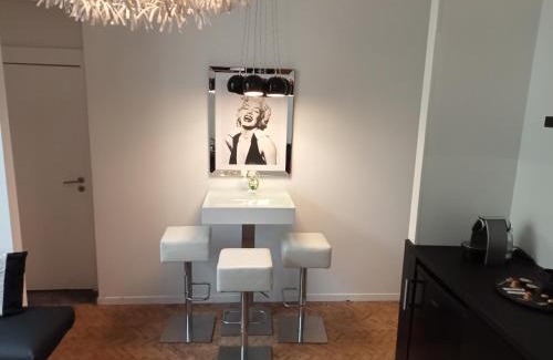 Jumet Apartamento | The Manhattan Luxury suite