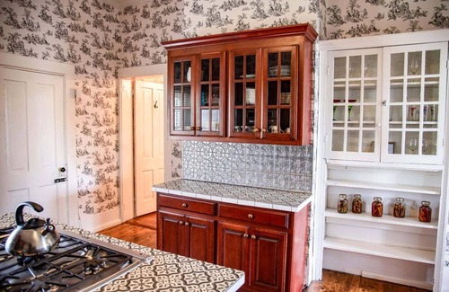 Altamont Casa | The Manor 1885 Altamont