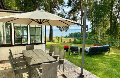 Vreta Kloster Casa | The Manor Wing, Lake View & Outdoor Spa