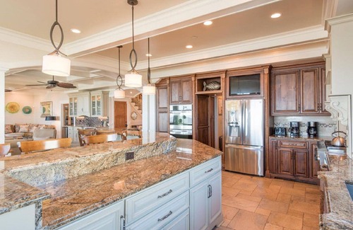 Isle of Palms Casa | The Mansion at Isle of Palms - Frente a la playa con piscina