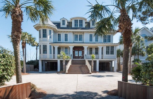 Isle of Palms Casa | The Mansion at Isle of Palms - Frente a la playa con piscina