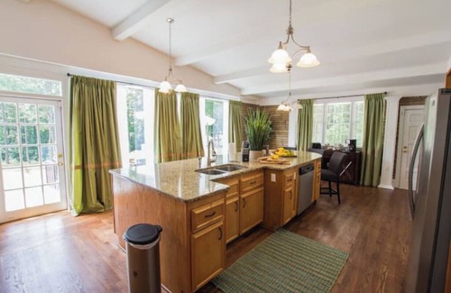Church Street Casa | The Mansion Headquarters Retreat near Atl airport