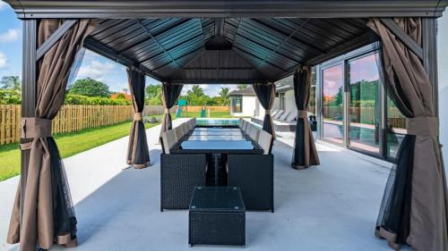 Plantation Casa | The Mansion One and Only Luxurios 8 000 ft Villa