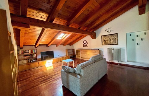 Aymavilles Apartamento | The Maple House, an oasis of relaxation and carefreeness.
