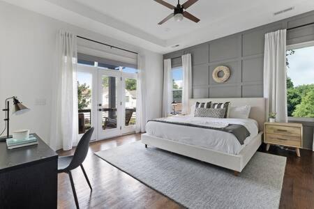 Hope Gardens Casa | The Maple House - Huge Backyard & Mins to Broadway