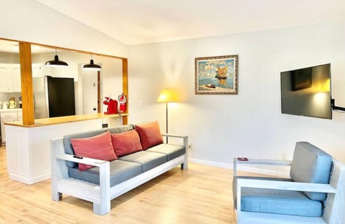 Fayetteville Casa | The Maple House