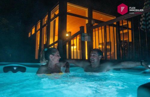 Pont-Rouge Chalet De Esquí | The Marco-Polo of Portneuf - Open on nature - Private SPA Pool Sauna