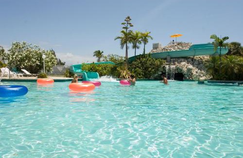 Bell Channel Bay Complejo | The Marlin at Taino Beach Resort