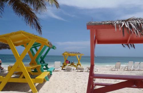 Bell Channel Bay Complejo | The Marlin at Taino Beach Resort