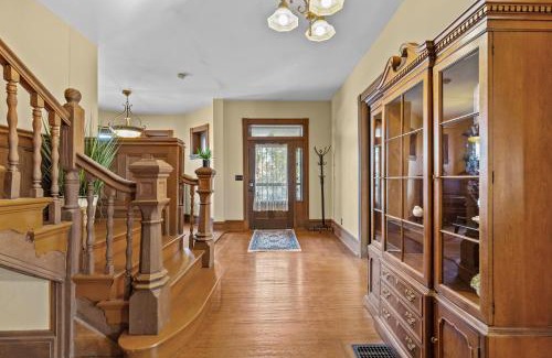Lafayette Square Casa | The Marquis Manor