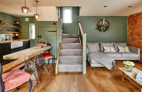 Evenley Casa | The Matchbox