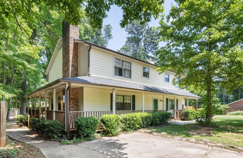 Matthews Casa | The Matthews Stay | Newly Renovated Family Home
