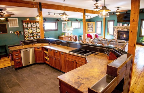 Rockbridge Baths Casa | The Maury River House: A Luxury Country Experience