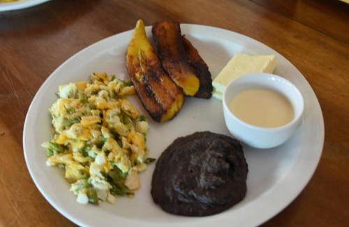 Suchitoto Casa | The Mayan Grouper