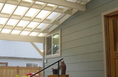 McCloud Casa | La casa de vacaciones McCloud en el monte. Shasta Sleeps 10+, Wifi gratuito