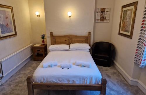 Bangor Cama Y Desayuno | The Menai Hotel and Bar