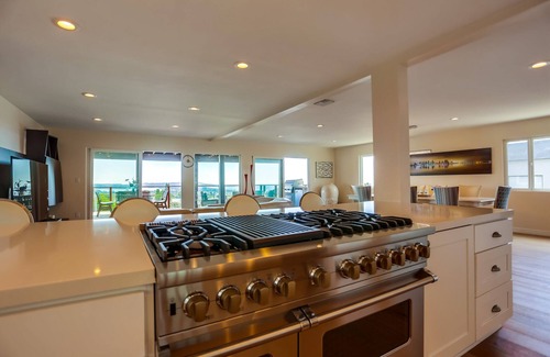 La Jolla Mesa Casa | The Mermaid House: impresionantes vistas de la bahía, el océano y la ciudad, equipadas con jacuzzi y aire acondicionado