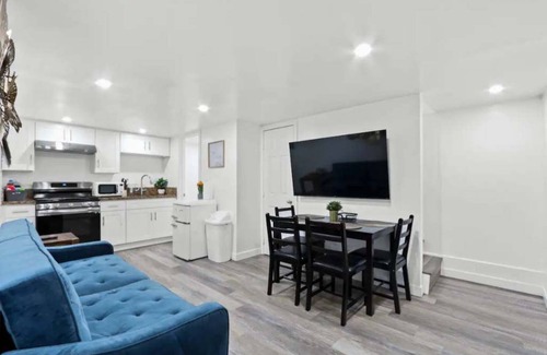 Huntington Park Apartamento | The Metro Loft Hideout
