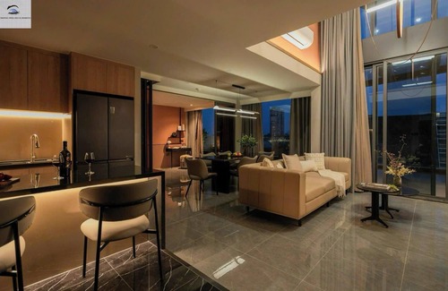 Thu Thiem Apartamento | The Metropole Opera Deluxe Residence