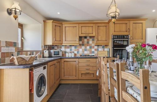 Llanybri Casa | The Mill and Stable - a large accessible barn sleepign 10 guests close to Laugharne