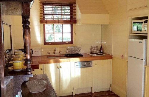 Richmond Cabaña | The Mill House - Cottage Accommodation incluye desayuno