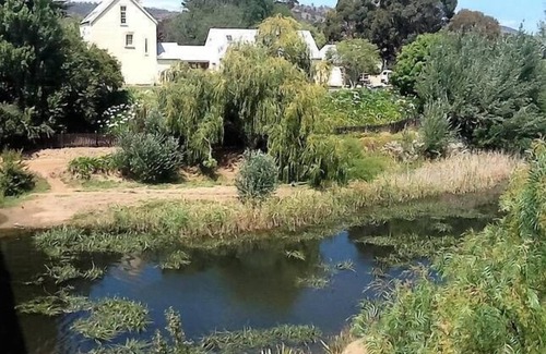 Richmond Cabaña | The Mill House - Cottage Accommodation incluye desayuno