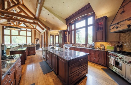 Aspen Casa | The Mill St House by Luxuri