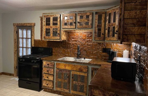 Deadwood Casa | The Miner's Getaway in Lead, SD