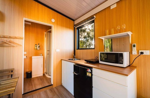 Mangorei Casa | The Mini Mountain Hut 2 by Tiny Away