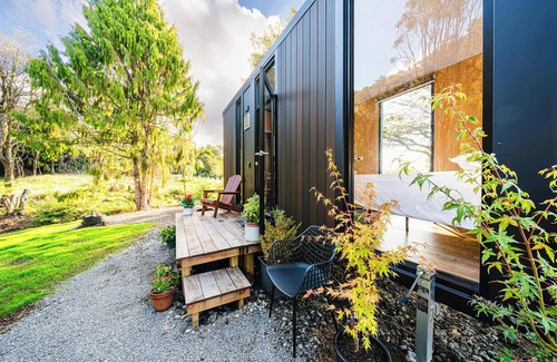 Mangorei Casa | The Mini Mountain Hut 2 by Tiny Away