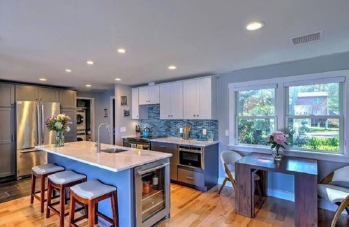 North Kingstown Casa | The Minnows Waterfront Cottage on Egret Cove