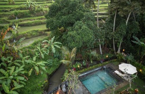Kemenuh Villa | The Miracle House by GenuineHost