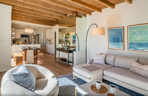 Montecito Casa | The Miramar Oasis: Plunge Pool 2 Blocks to Beach