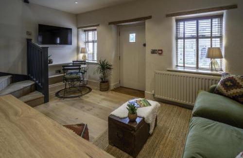 Glastonbury Hotel | The Mitre Inn